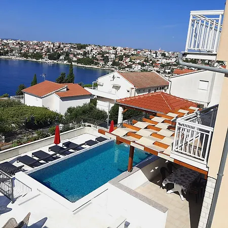 Stunning Sea View With Infinity Swimming Pool A1 * Trogir